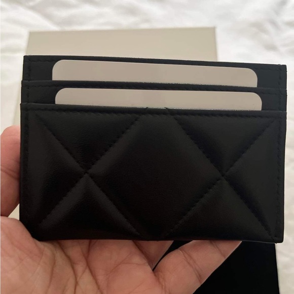Brand new card case CHANEL - Picture 2 of 2